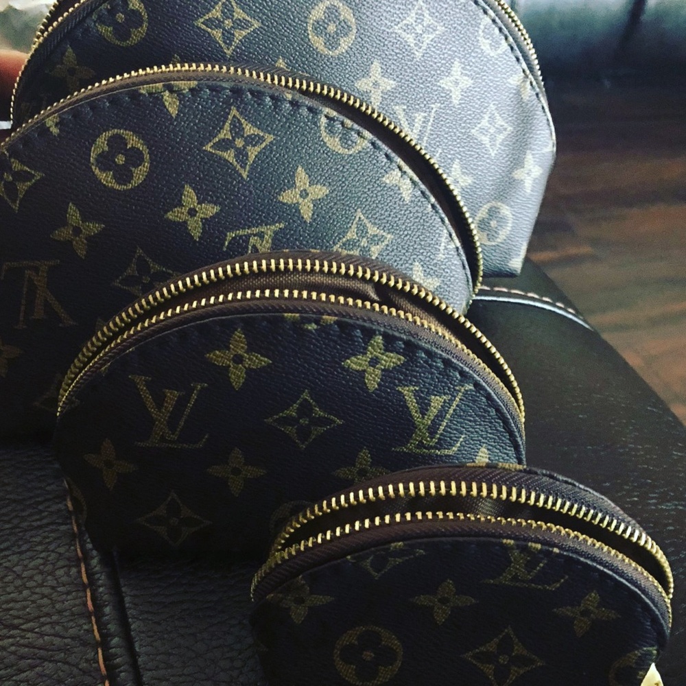Cosmetic bags